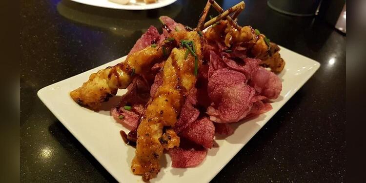 Bombón Cafe & Copas, bar