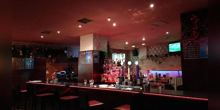 Bombón Cafe & Copas, bar