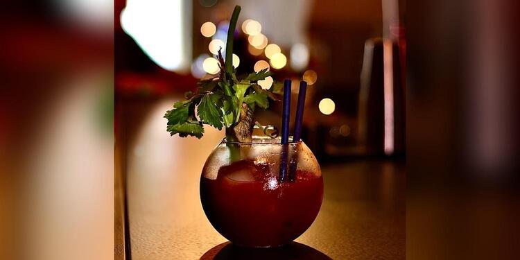 Botadura Coctelería, bar