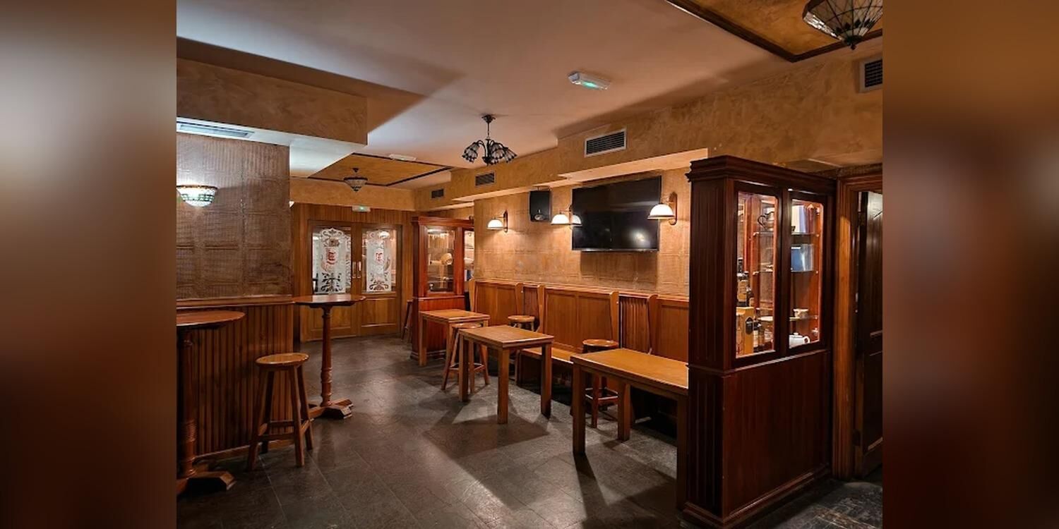 Finnegans of Dublin, bar