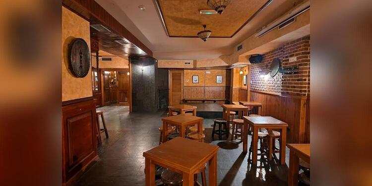 Finnegans of Dublin, bar