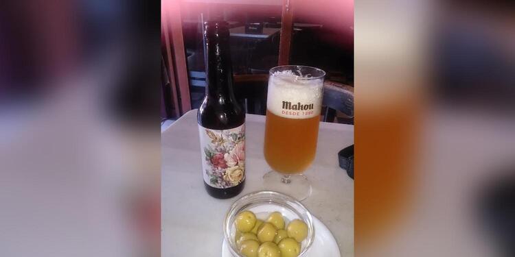 El Largo Adiós, bar