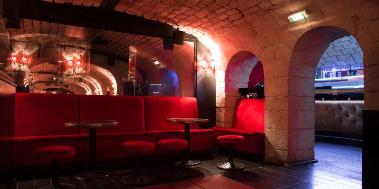 Le Privé, rental_room