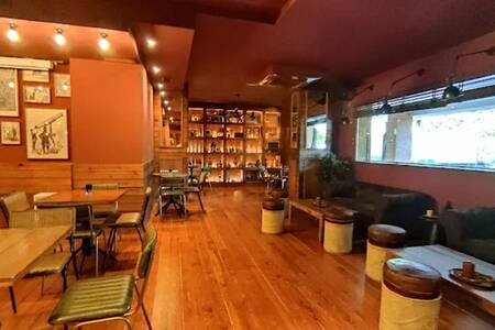 Connery Valladolid, Bar Valladolid Las Delicias #0