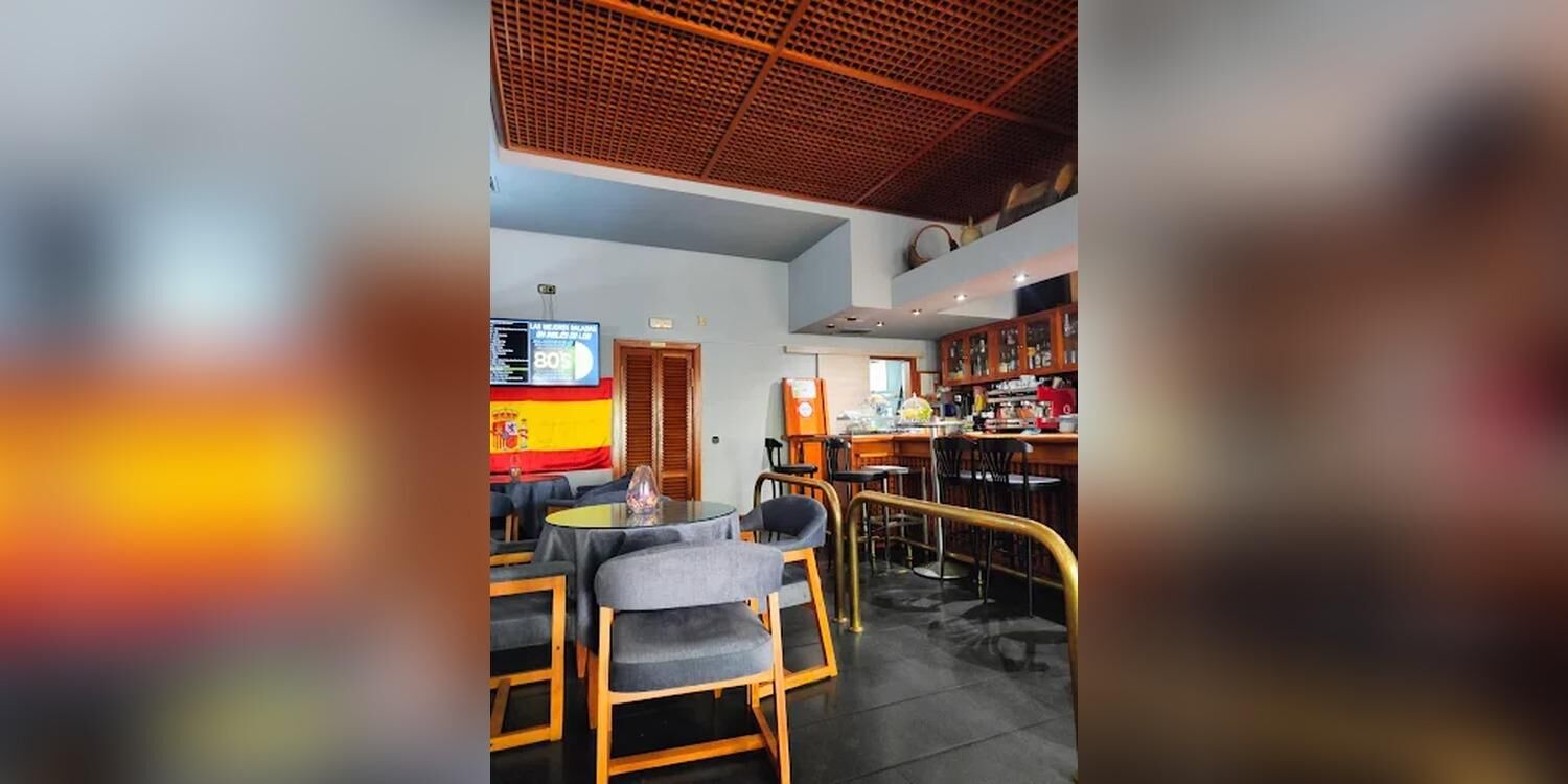 Auditorium Cafe y Copas, bar