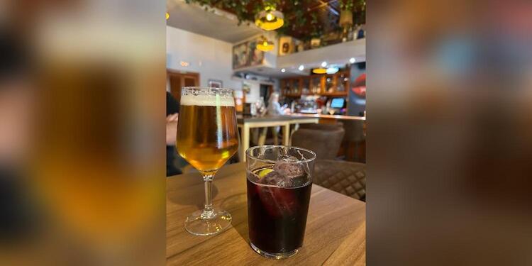 Auditorium Cafe y Copas, bar