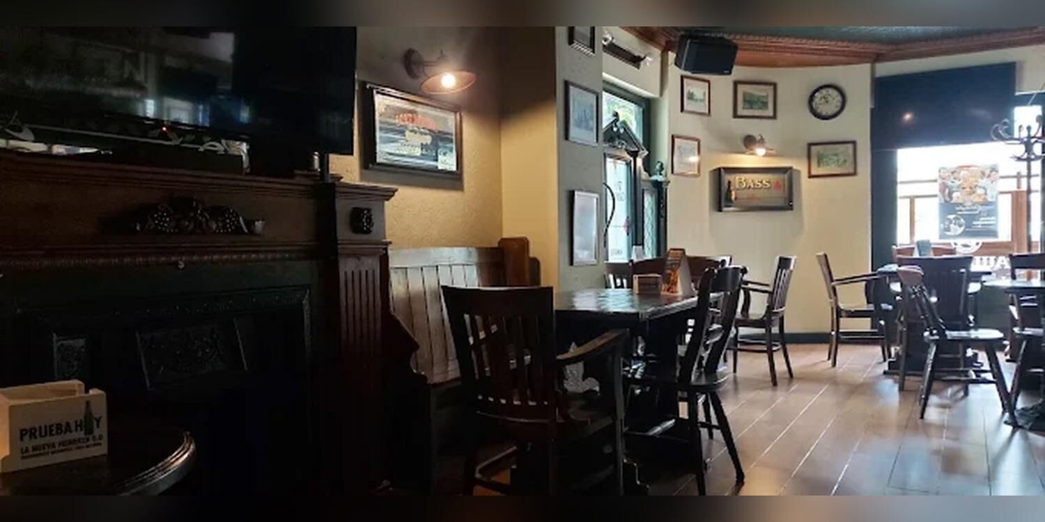 Golden Café y Copas, bar