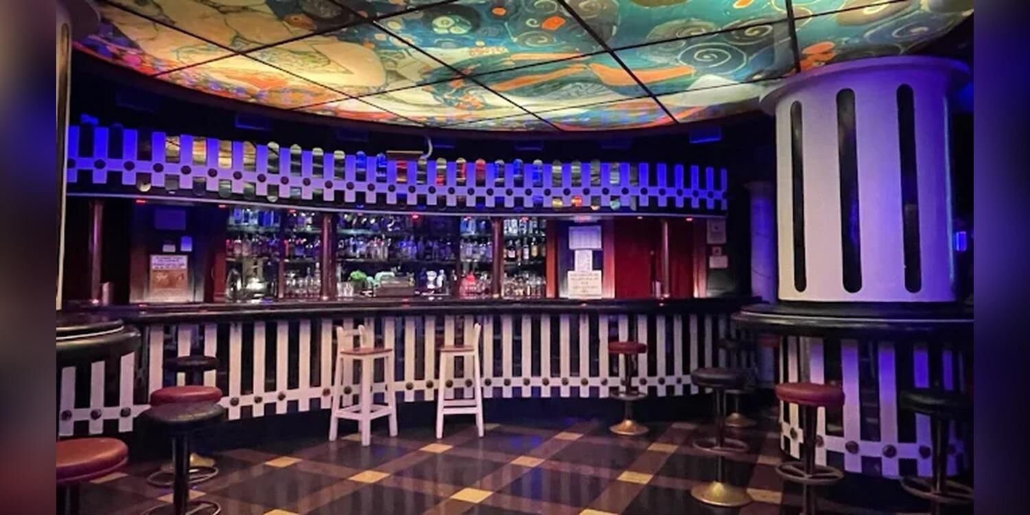 Kafe Kluba Obalo Antzokia, bar