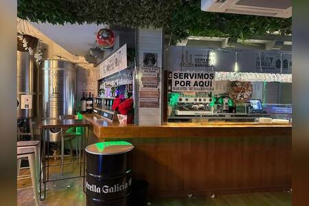 Black and White Cervecería, Bar Valladolid Parquesol  #0