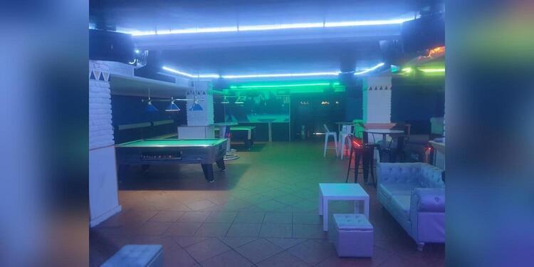 FANTASY DISCO PUB, bar