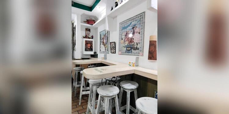 Bar El Capote de Mario, bar