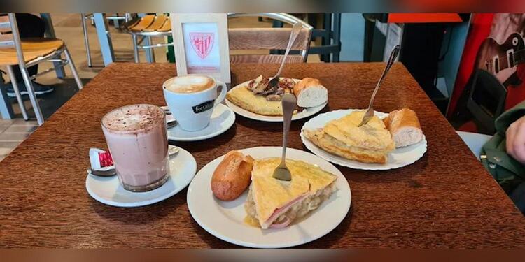 Salón de Juego HALTZA, bar