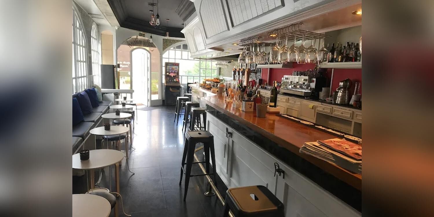 Bar New Hamilton, bar