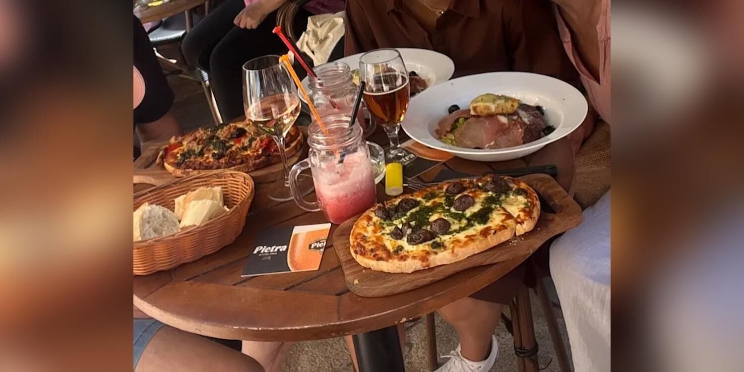 The Four Courts, bar