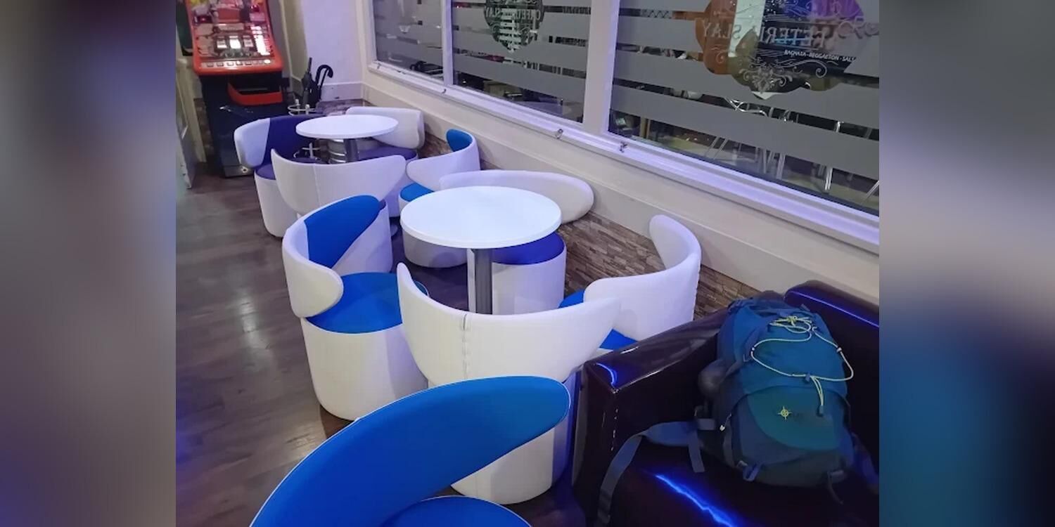 Cafetería Slay, bar