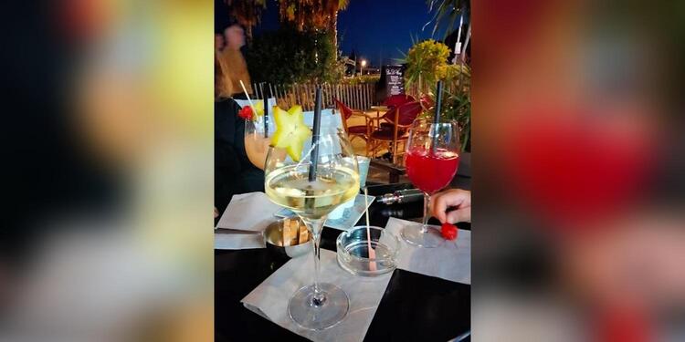 Tchin Tchin Bar, bar