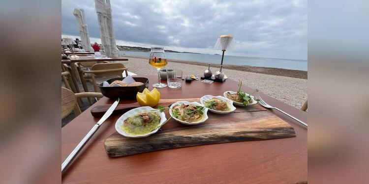 Le Five Restaurant & Plage Privée - Six-Fours-les-Plages, restaurant