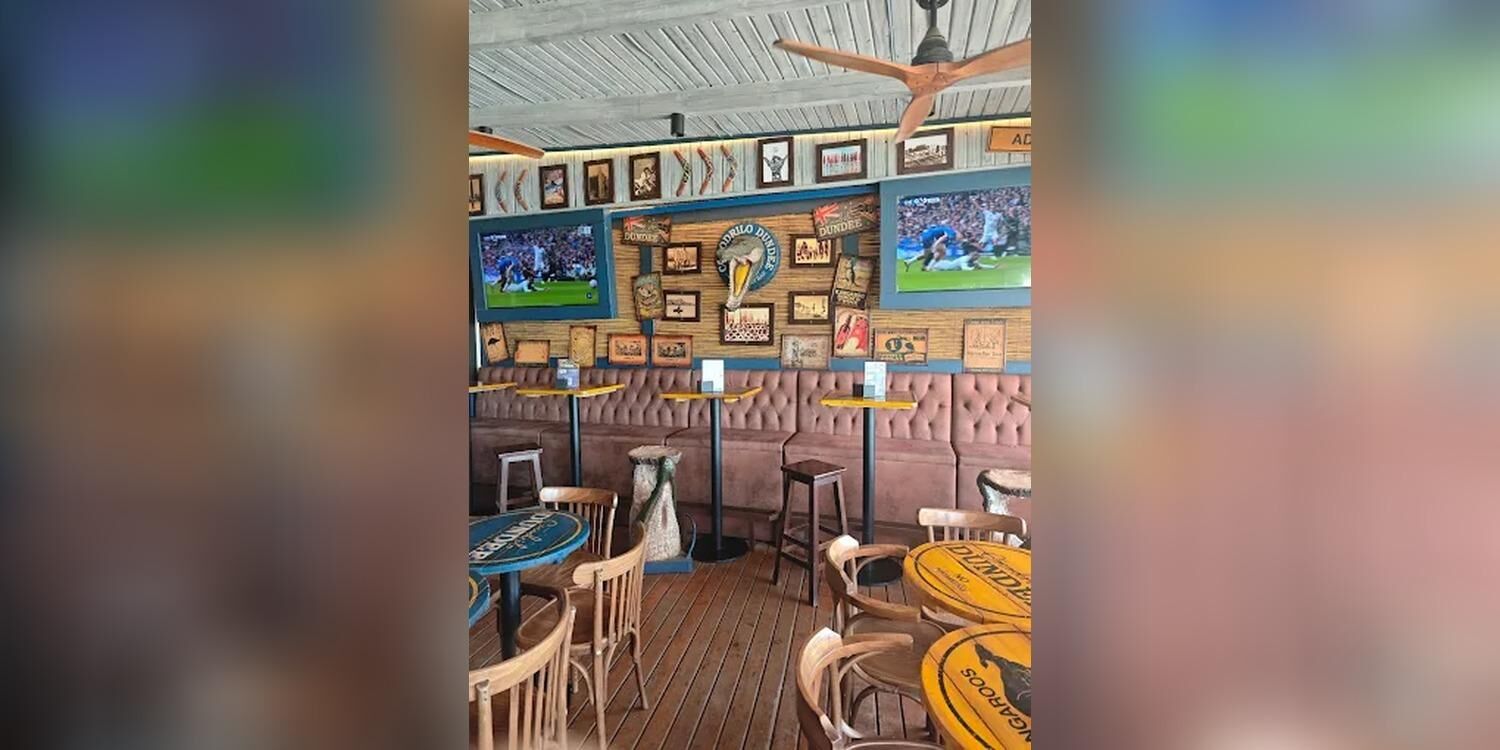 Cocodrilo Dundee, bar