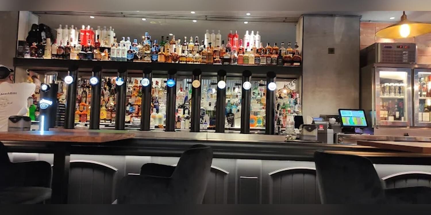 Bar Arambarri Santutxu, bar