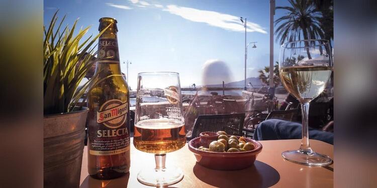 Kelucos - Cafetería - Bar - Desayunos, bar