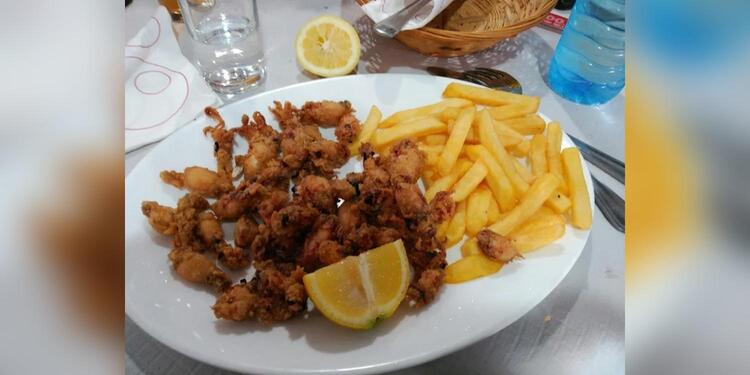 Cafe Bar Los Malagueños, bar