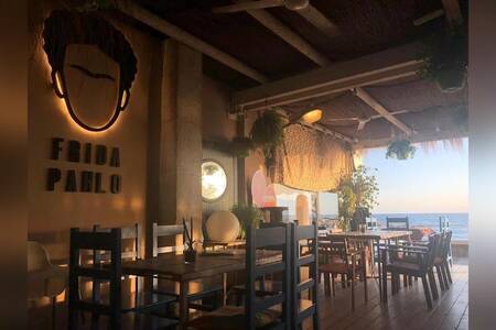 Frida Pahlo, Restaurante Málaga Pedregalejo #0