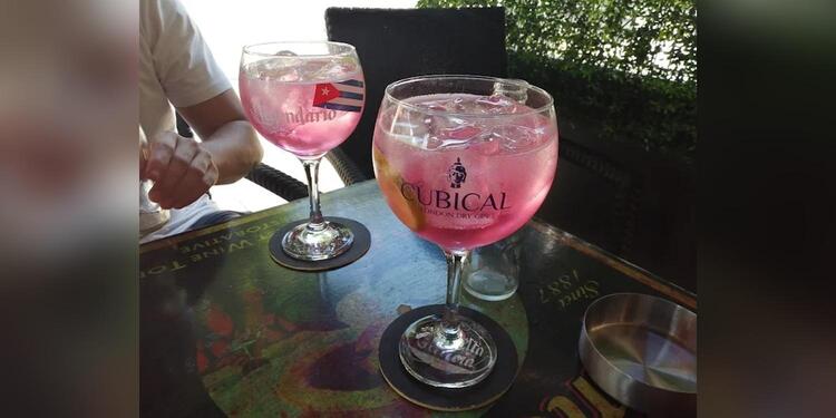 Sweet Café Teatinos, bar