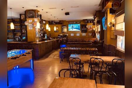 Pub Universitas Teatinos, Bar Málaga Teatinos-Universidad #0