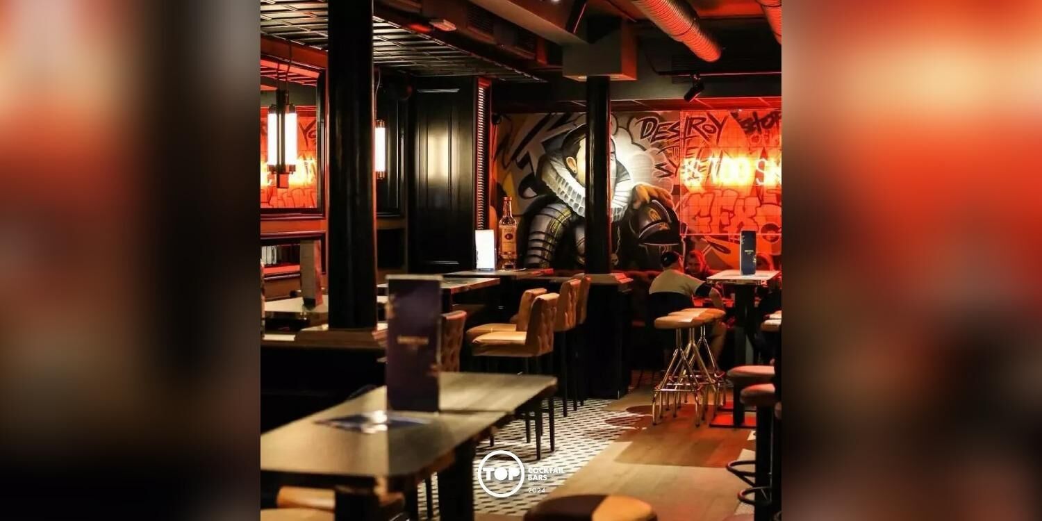 Chester & Punk, Cocktail Bar & Experience in Málaga, bar