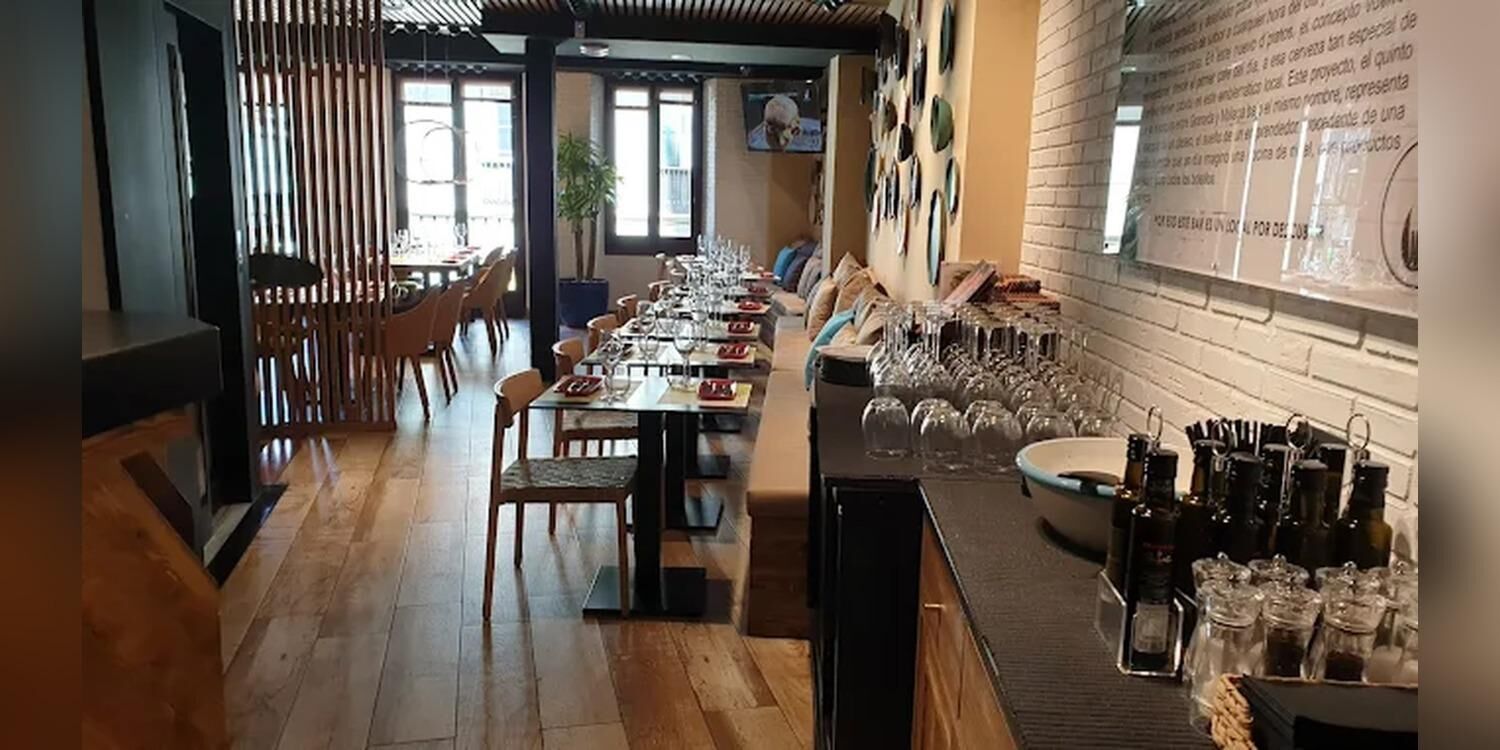 D'Platos Málaga, bar