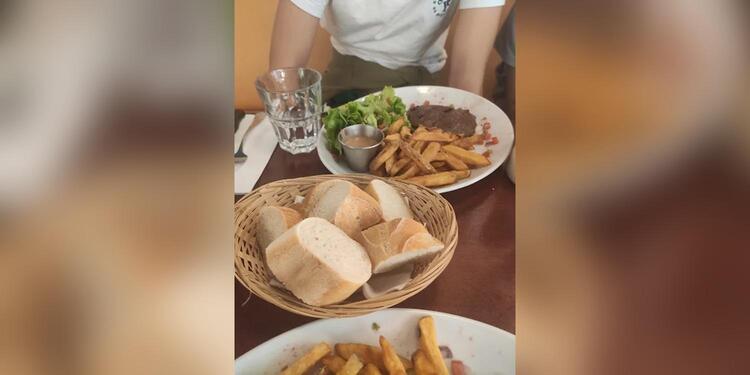 Aux Cents Kilos, bar