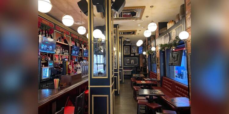 The Garrison Tavern Pub, bar