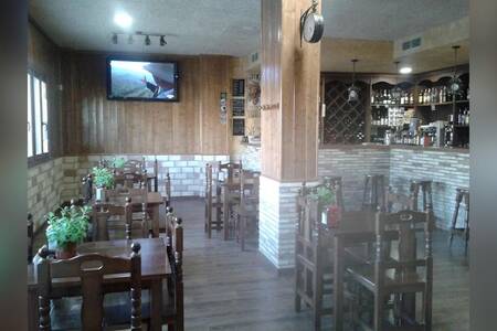 Bar Cafetería Vinos Y Copas, Bar Zaragoza Barrio de Jesús #0