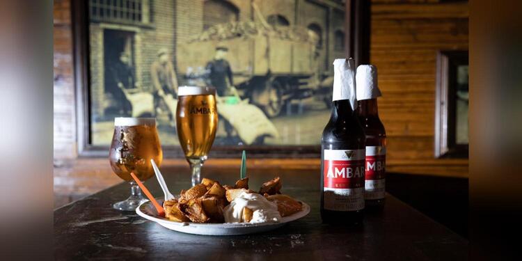 BeerHouse Tavern, bar