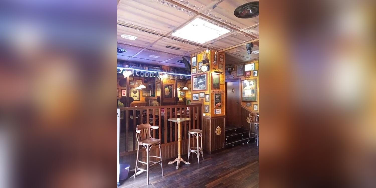 La Penultima Drinks, bar