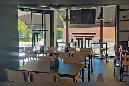 Vía Augusta Cafetería, Bar Zaragoza Delicias #0