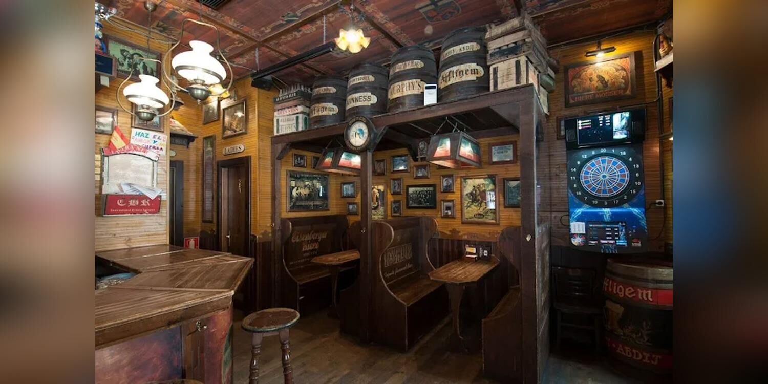 CBR International Tavern, bar