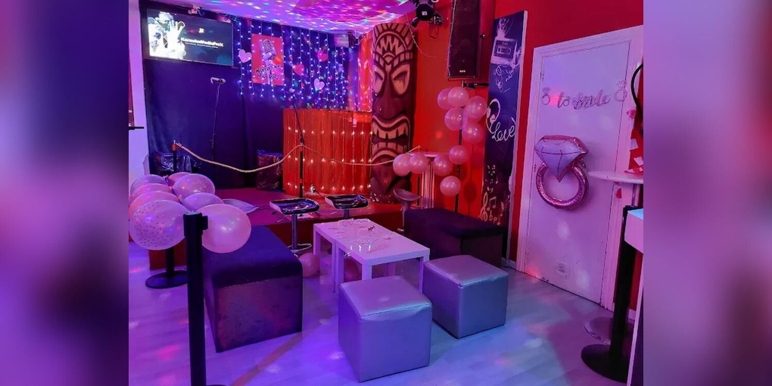 Karaoke Tu Voz, bar