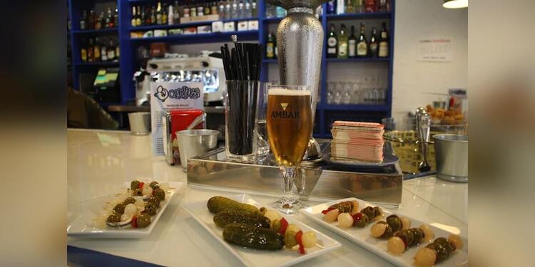 Café Ibiza Zgz, bar