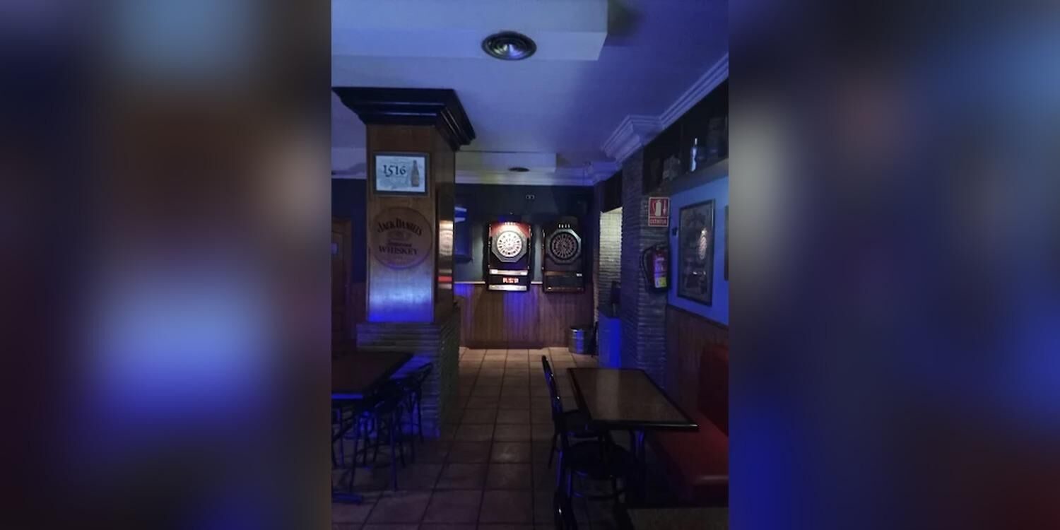 Universitas Café, bar