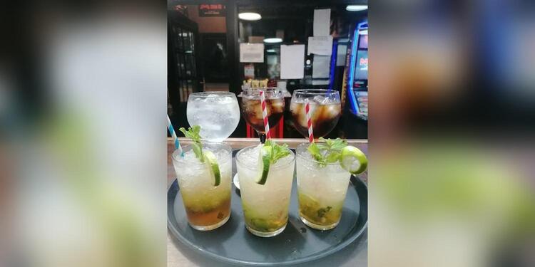 METRO GOLDWYN TAVERN, bar