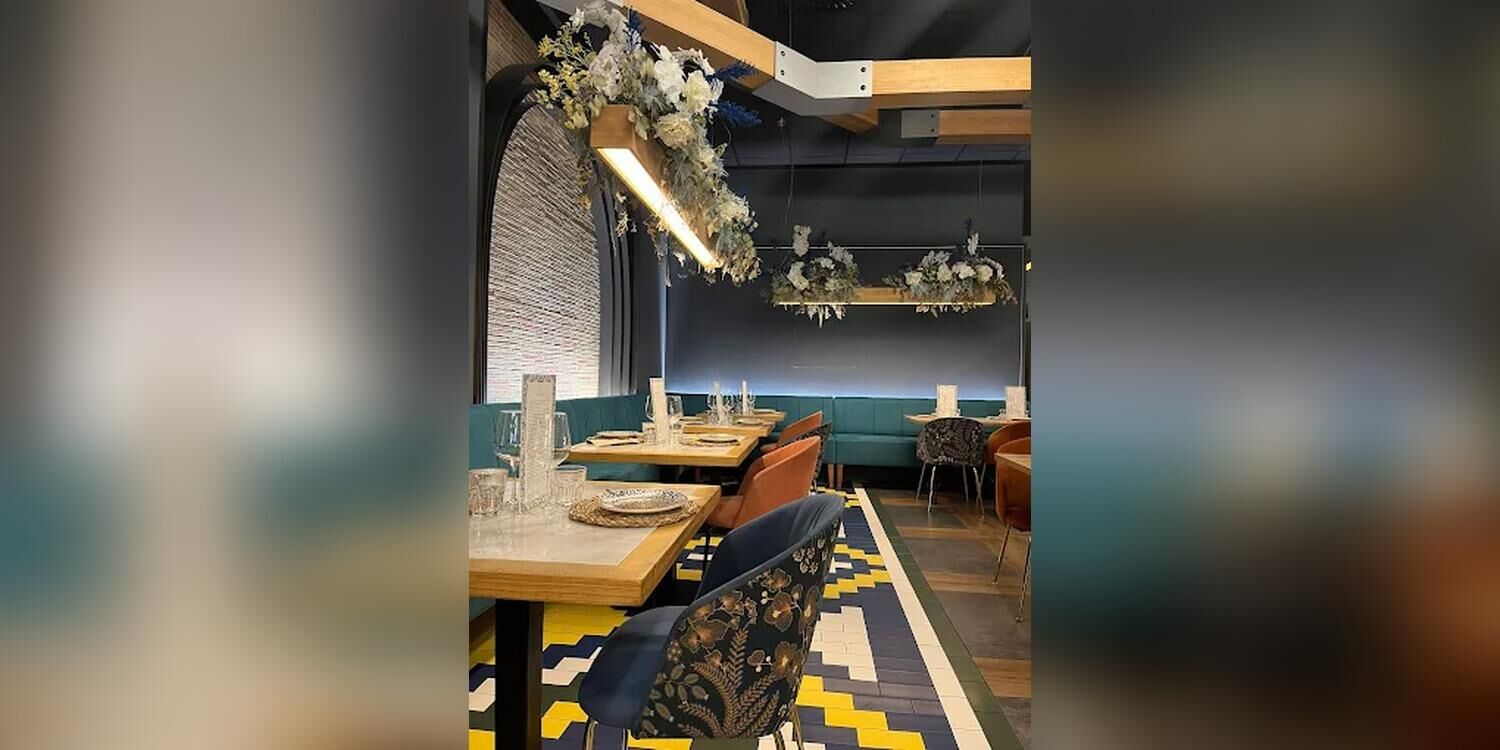 La Flor de Lis, restaurant