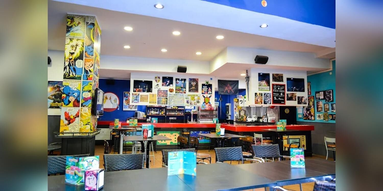 Kame House Bar Gaming, bar