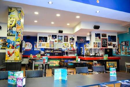 Kame House Bar Gaming, Bar Sevilla Los Remedios #0