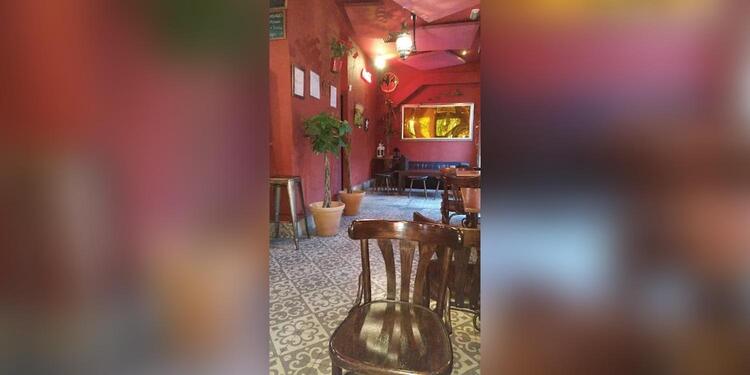 Cafetería El Tejar, bar