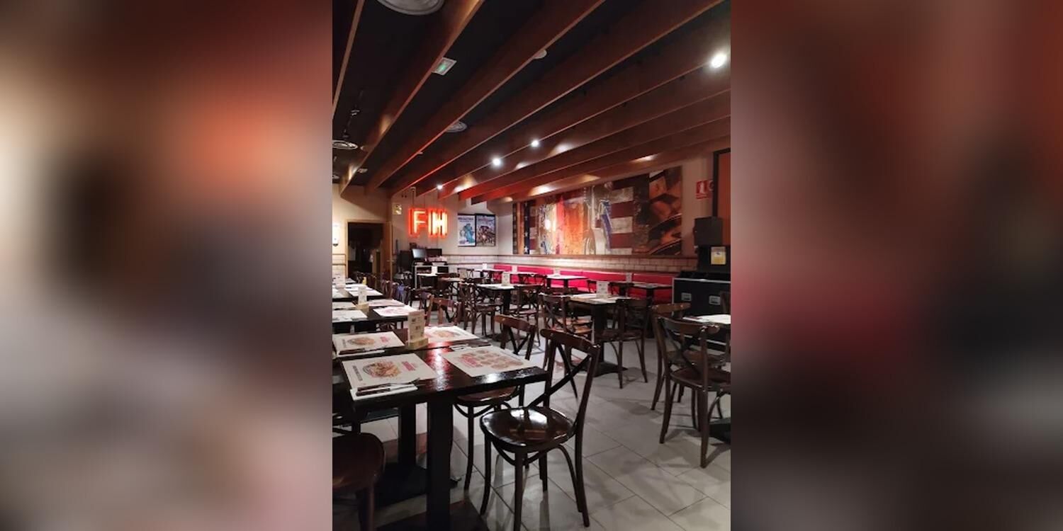 Foster's Hollywood, restaurant