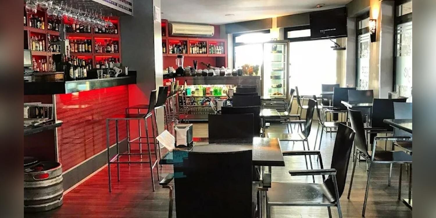 Collage Nervión, bar