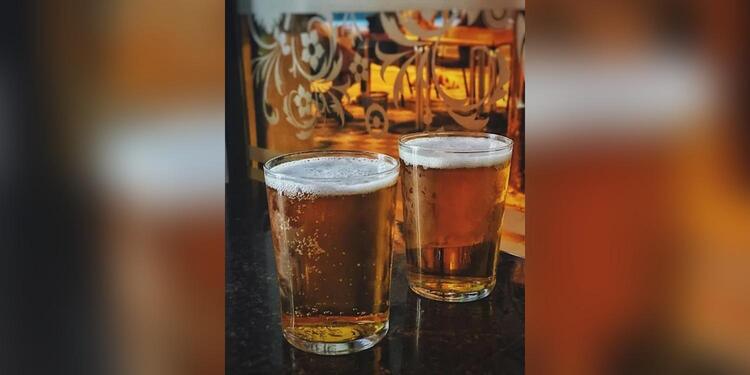 Collage Nervión, bar