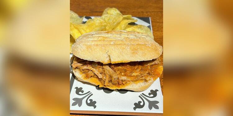 Bar de Tapas Gota de Uva, bar