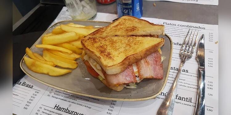 La Pasarela de Carling, bar